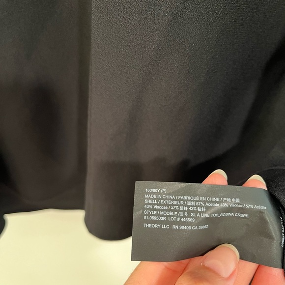 THEORY a-line v-neck black sleeveless blouse in Rosalina crepe size XS - Picture 6 of 13